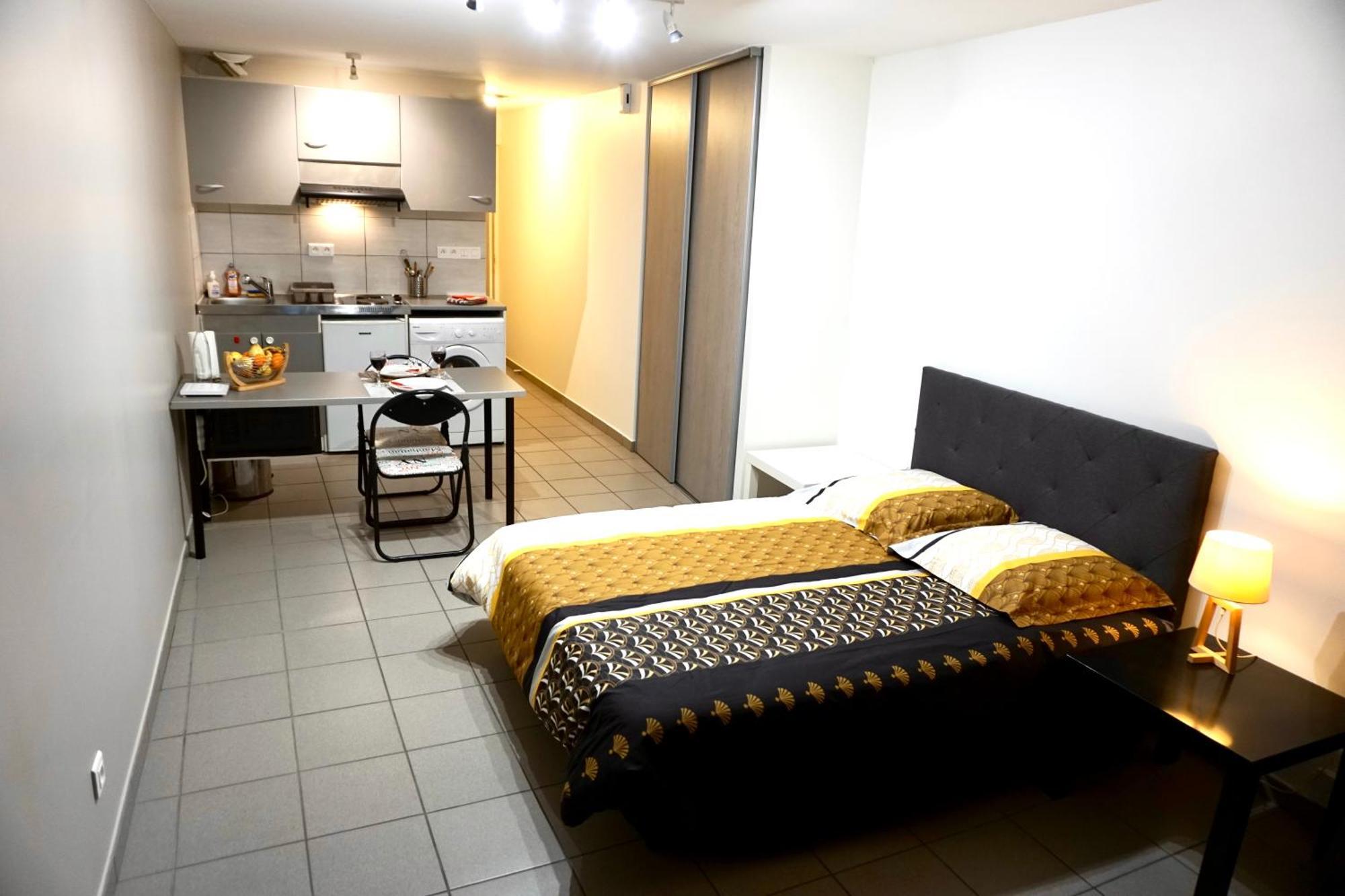 Charmant studio centre ville Le Puy-en-Velay Extérieur photo