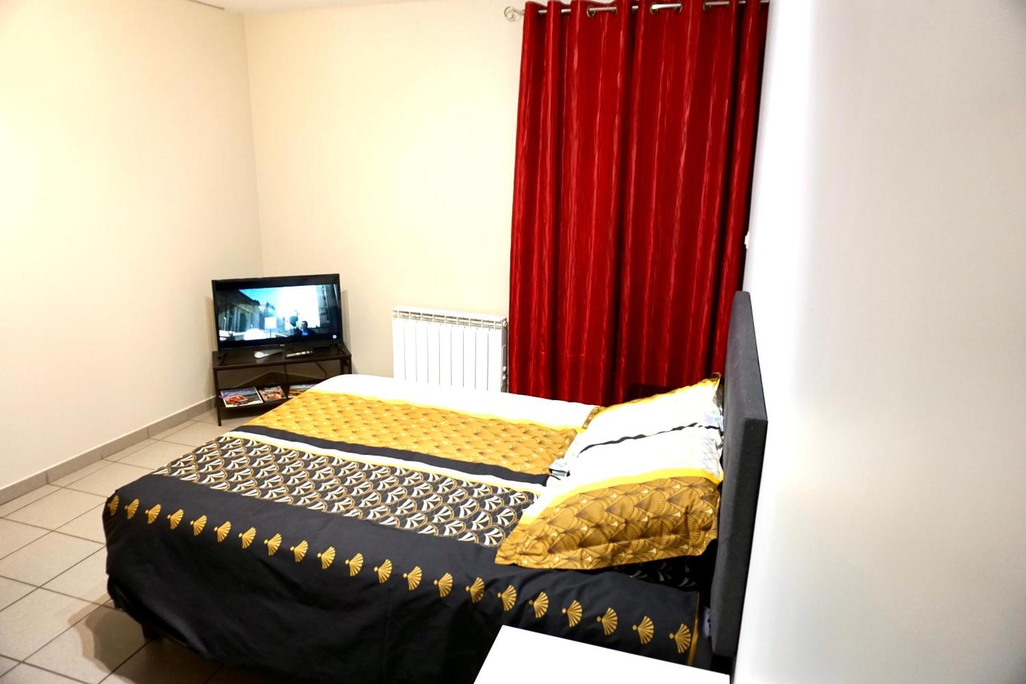 Charmant studio centre ville Le Puy-en-Velay Extérieur photo